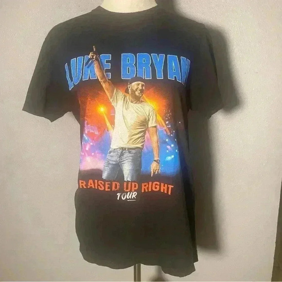 Tops - Luke Bryan Raised up Right 2022 Tour SZ Medium Shirt sleeve concert country beer